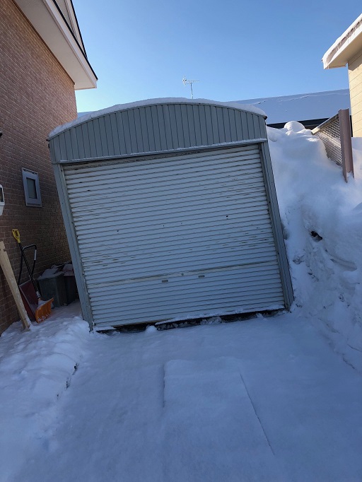 雪害被害もここまできたら慌てますね