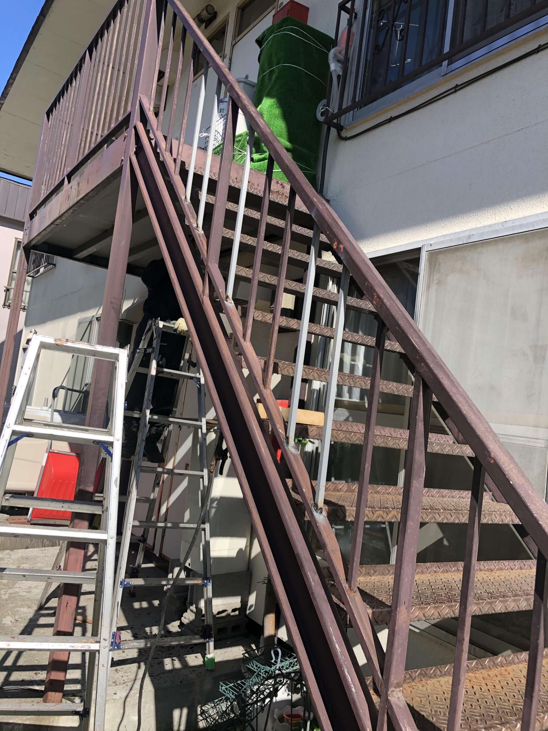 札幌市東区　外部鉄骨階段の修理
